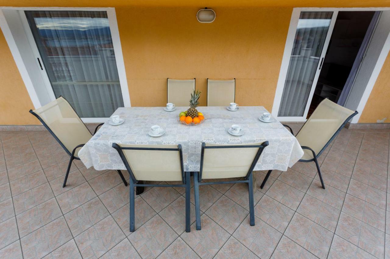 Apartment Aleksandra Malinska Zewnętrze zdjęcie