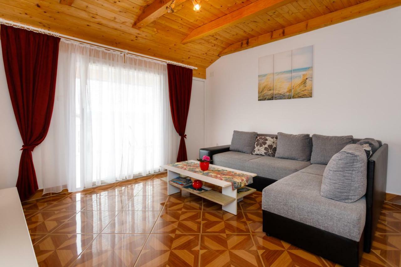 Apartment Aleksandra Malinska Zewnętrze zdjęcie